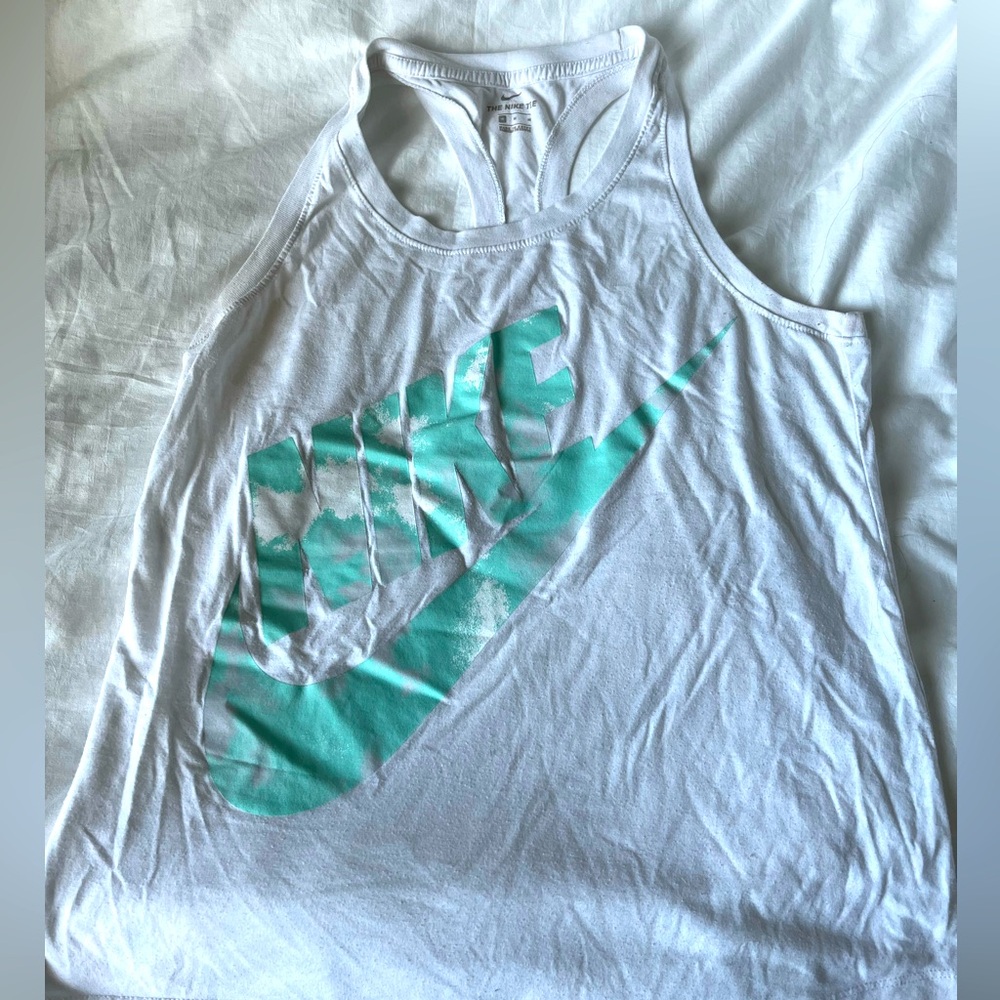 Nike tank